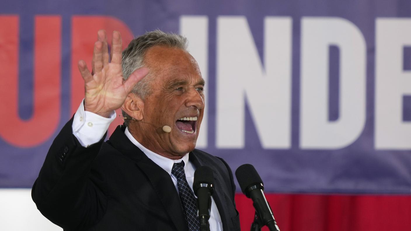 A Philadelphia il 69enne Robert Kennedy jr annuncia la sua candidatura alle presidenziali USA