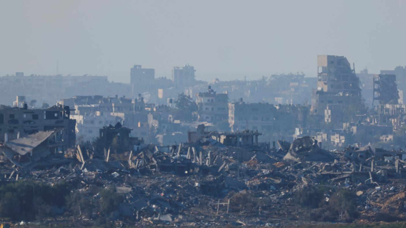 Macerie a Gaza Nord, dove è stato recuperato il "bottino" di 900'000 banconote da 200 shekel