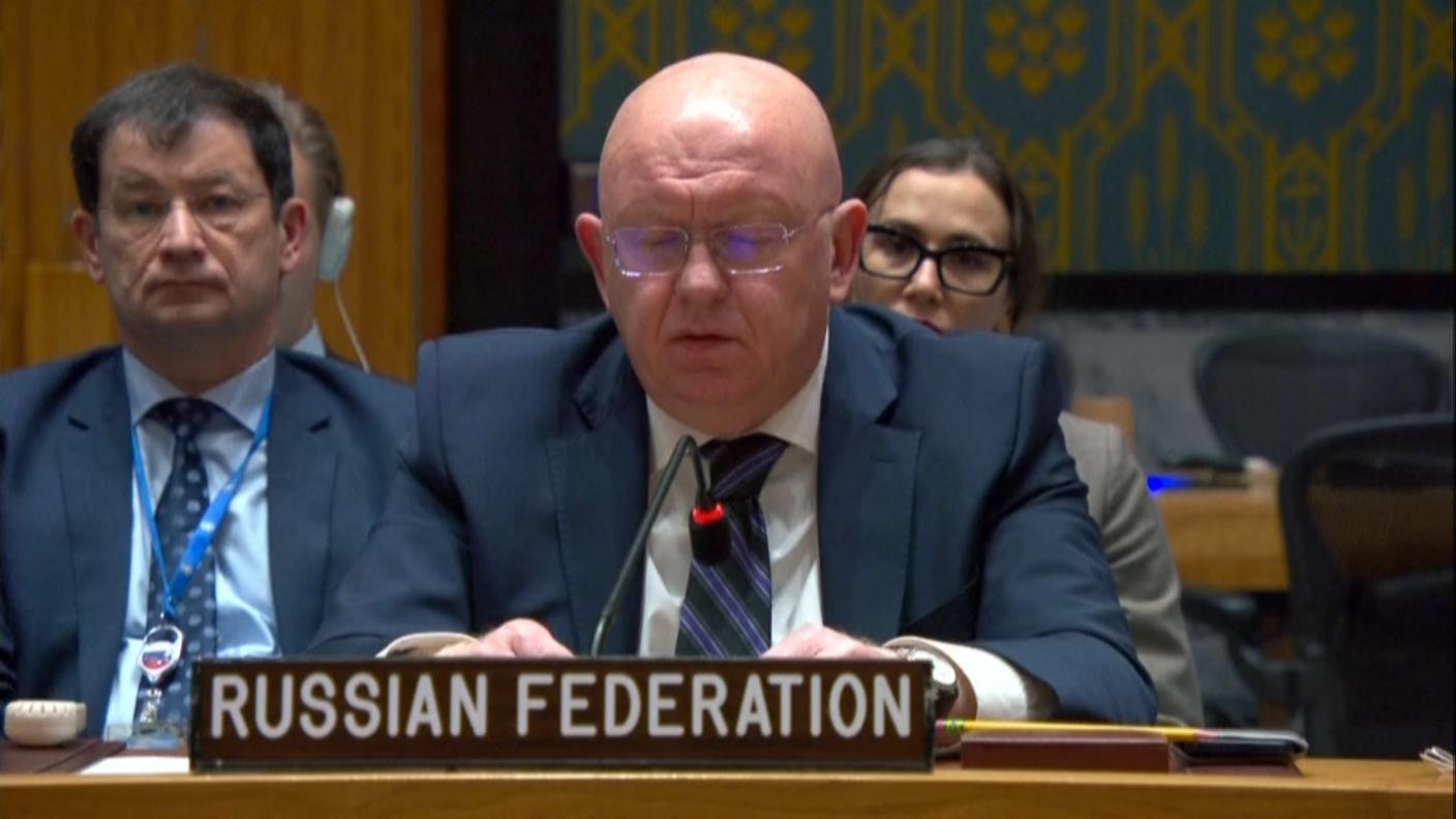L'ambasciatore Vasily Nebenzya, rappresentante della Federazione russa all'ONU, durante la seduta del Consiglio di sicurezza