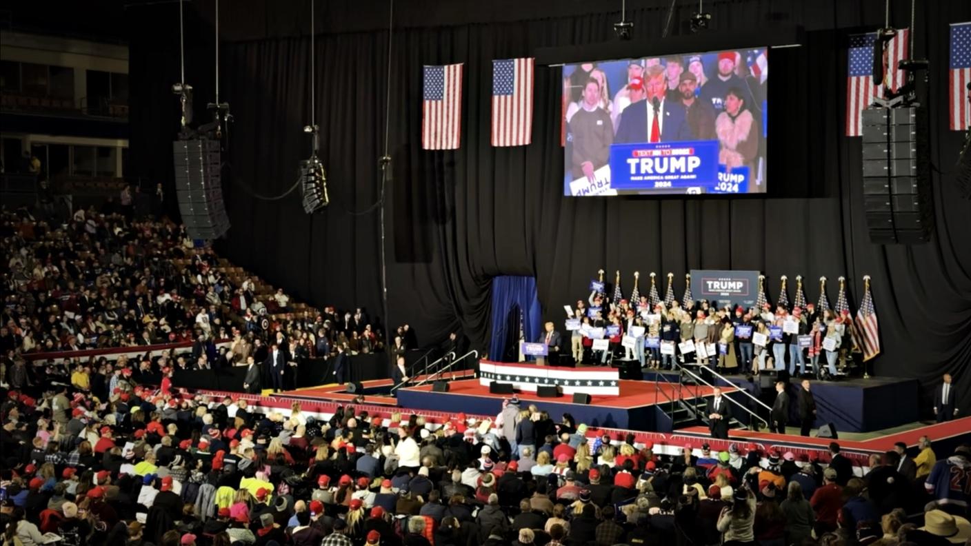 Il comizio di Donald Trump a Manchester 