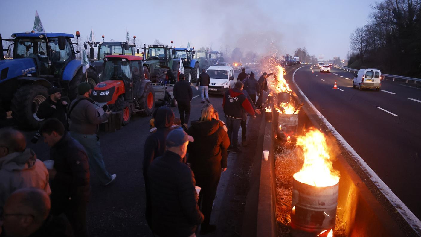 Autostrade bloccate verso la capitale