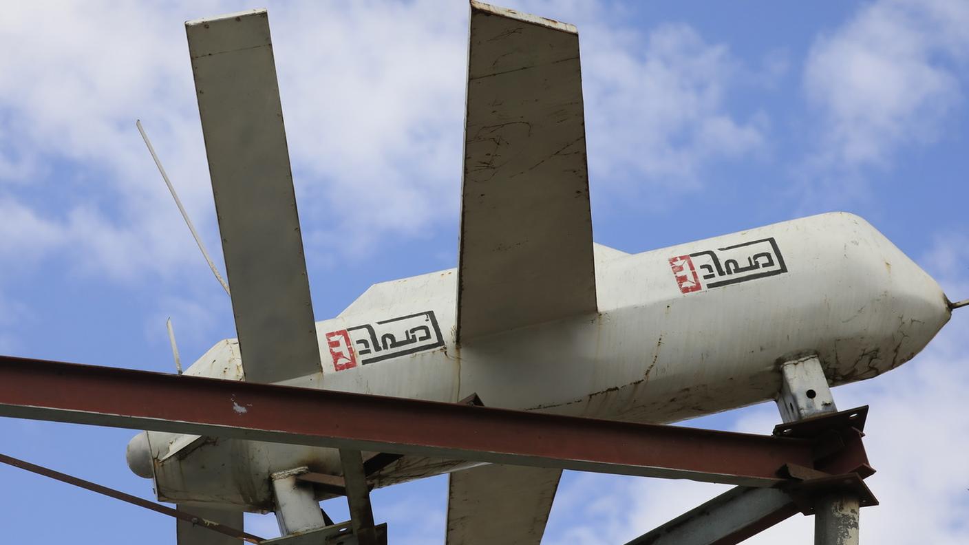 Le forze alleate nel Mar Rosso hanno abbattuto quindici droni lanciati dai ribelli Houthi sostenuti dall'Iran