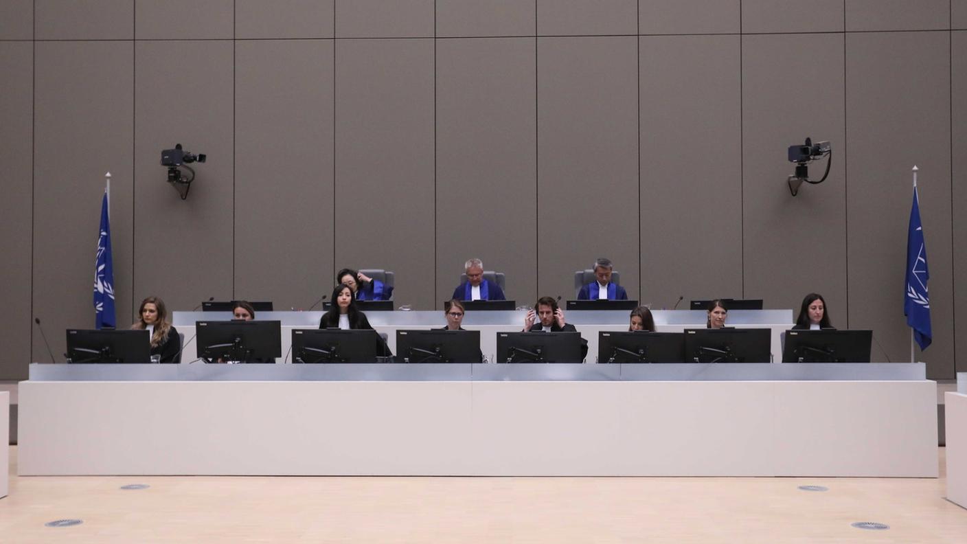 La CIG dirime questioni fra Stati, la CPI (in immagine la corte del processo al congolese Bosco Ntaganda) processa individui