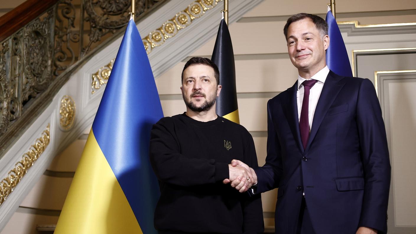 Il presidente ucraino Volodymyr Zelensky insieme al premier belga Alexander De Croo