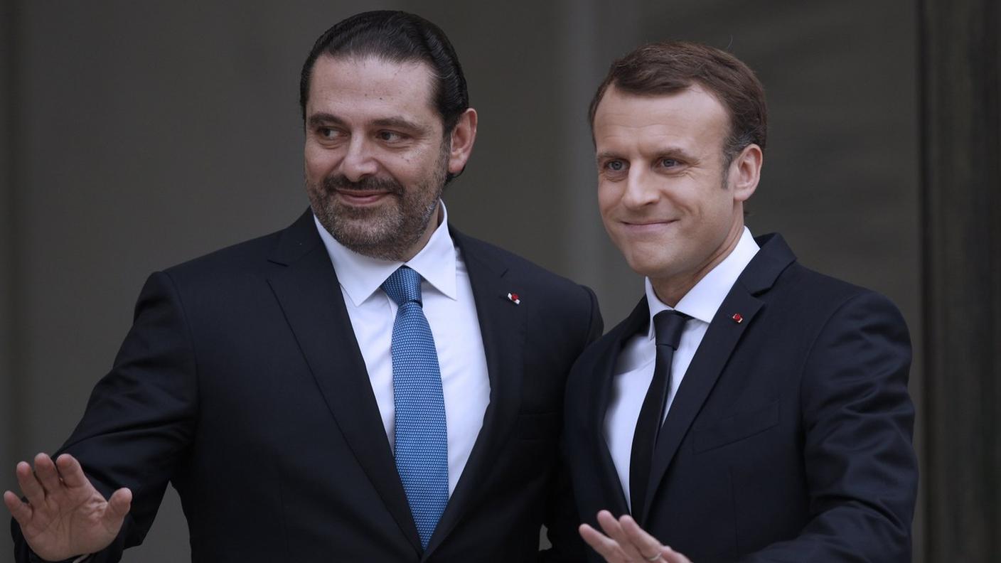 Con Macron, a destra, che ha offerto la sua mediazione