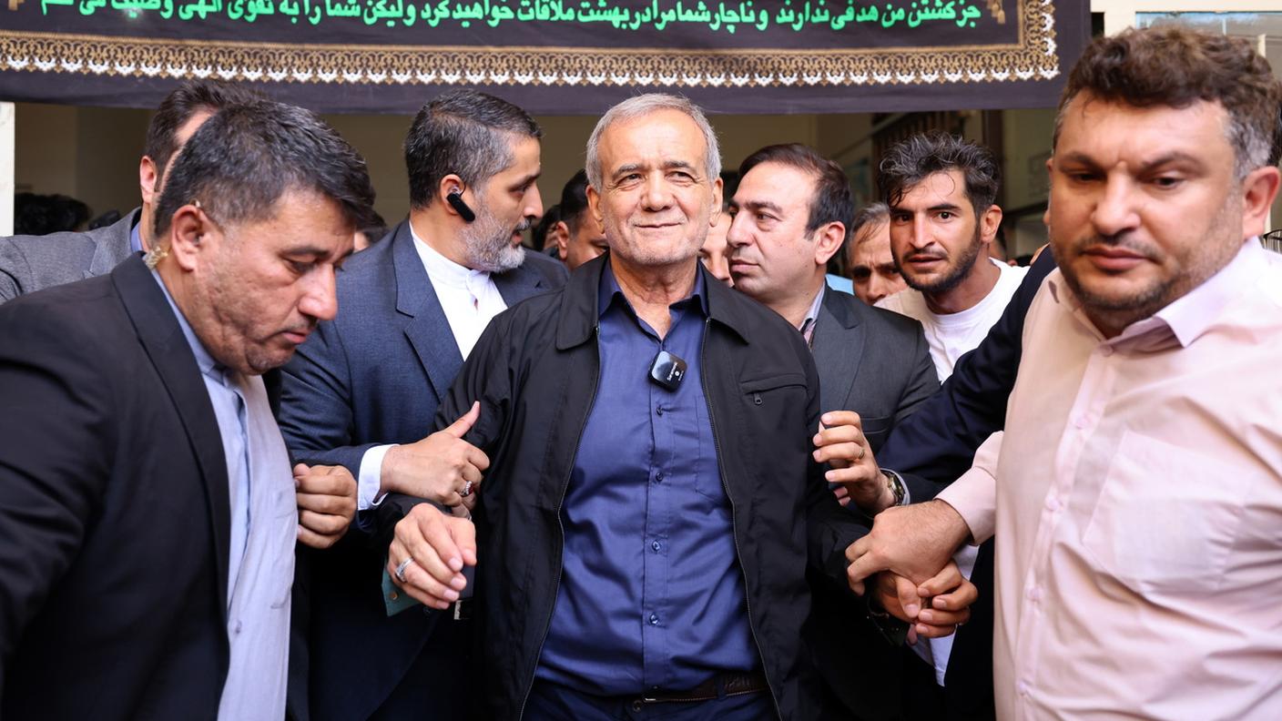 Il presidente iraniano Massoud Pezeshkian