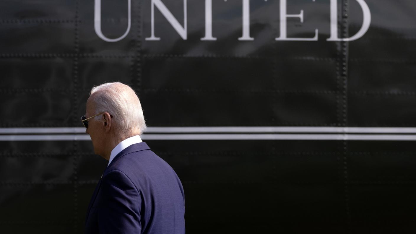 Joe Biden si è arreso all'evidenza dei risultati dei sondaggi impietosi e della contrarietà di personalità dem