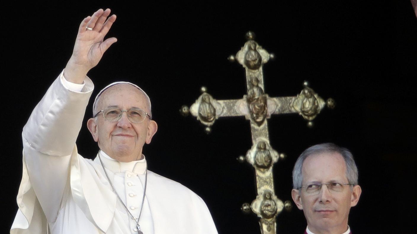 Il Pontefice affacciato su Piazza San Pietro