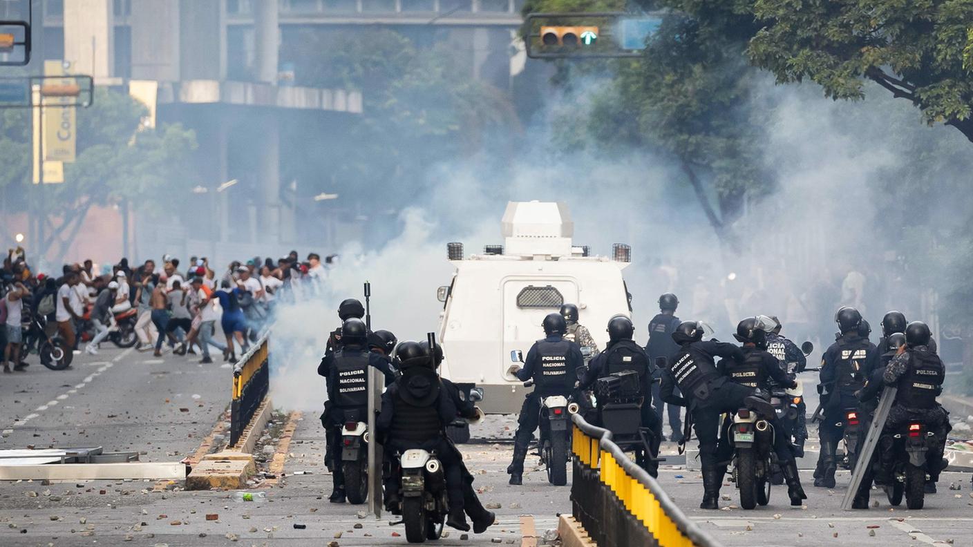 Le proteste per i risultati delle elezioni presidenziali a Caracas, Venezuela, 29 luglio 2024