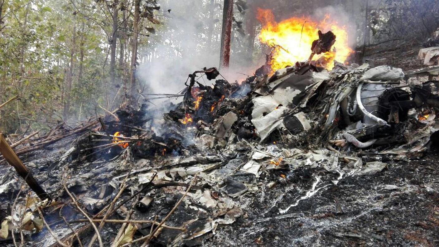 Il monomotore Cessna si è incendiato dopo lo schianto