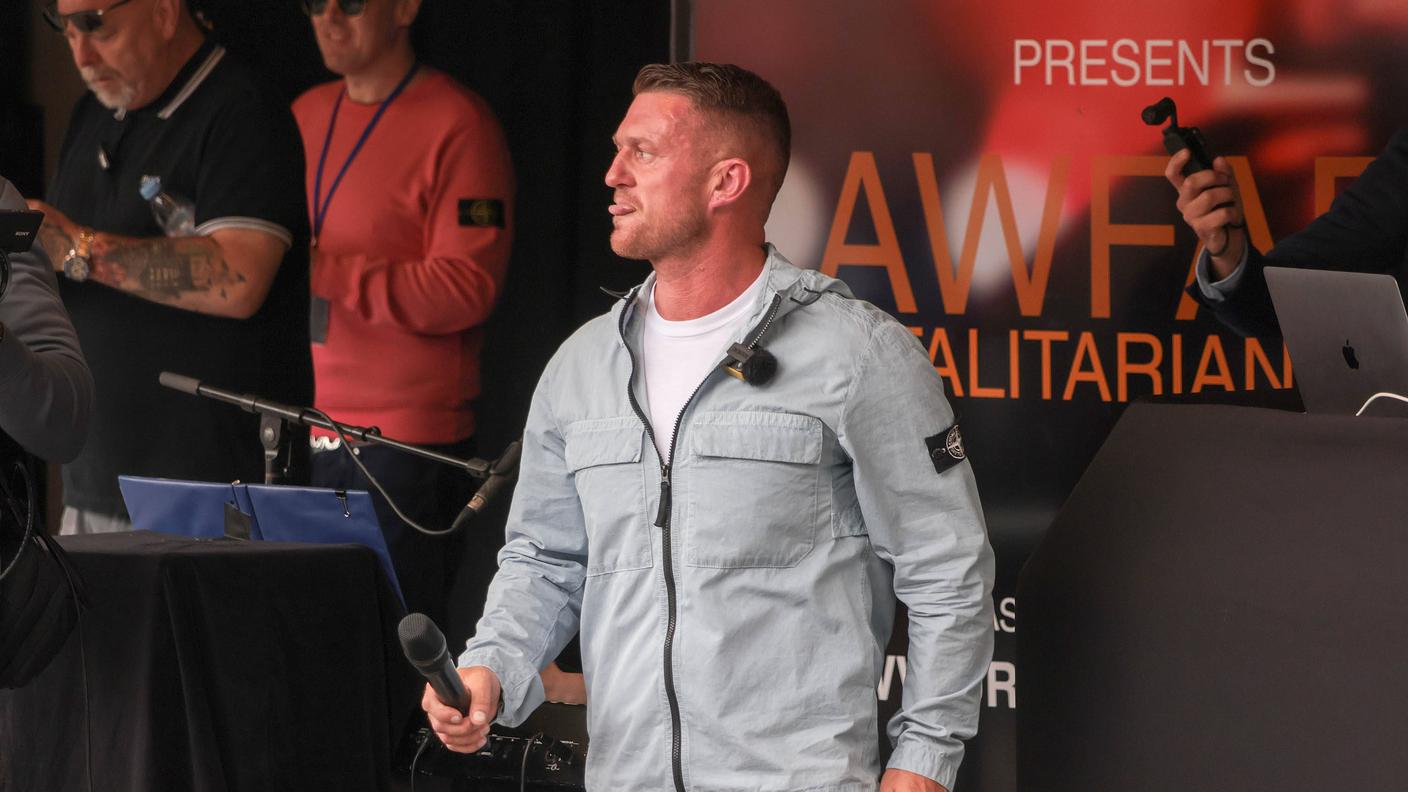 Stephen Yaxley Lennon/Tommy Robinson durante una manifestazione a Londra lo scorso primo giugno