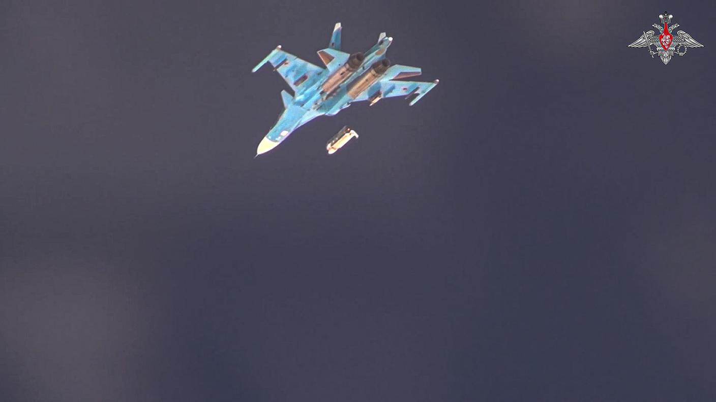 Un Su-34 come quello in immagine avrebbe sganciato anche una bomba da 500 chili sulle posizioni ucraine