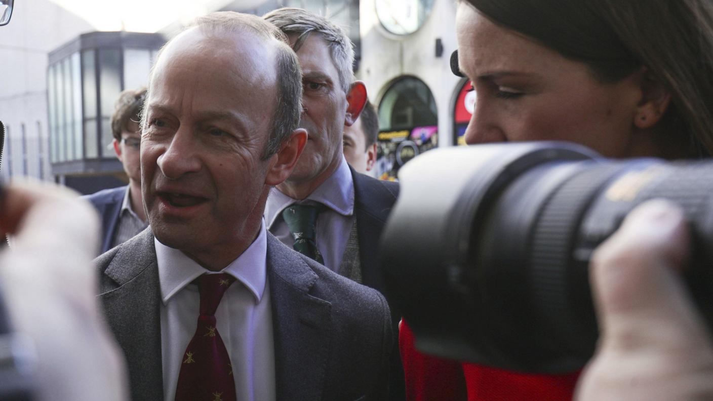 Henry Bolton all'arrivo al congresso che lo ha destituito