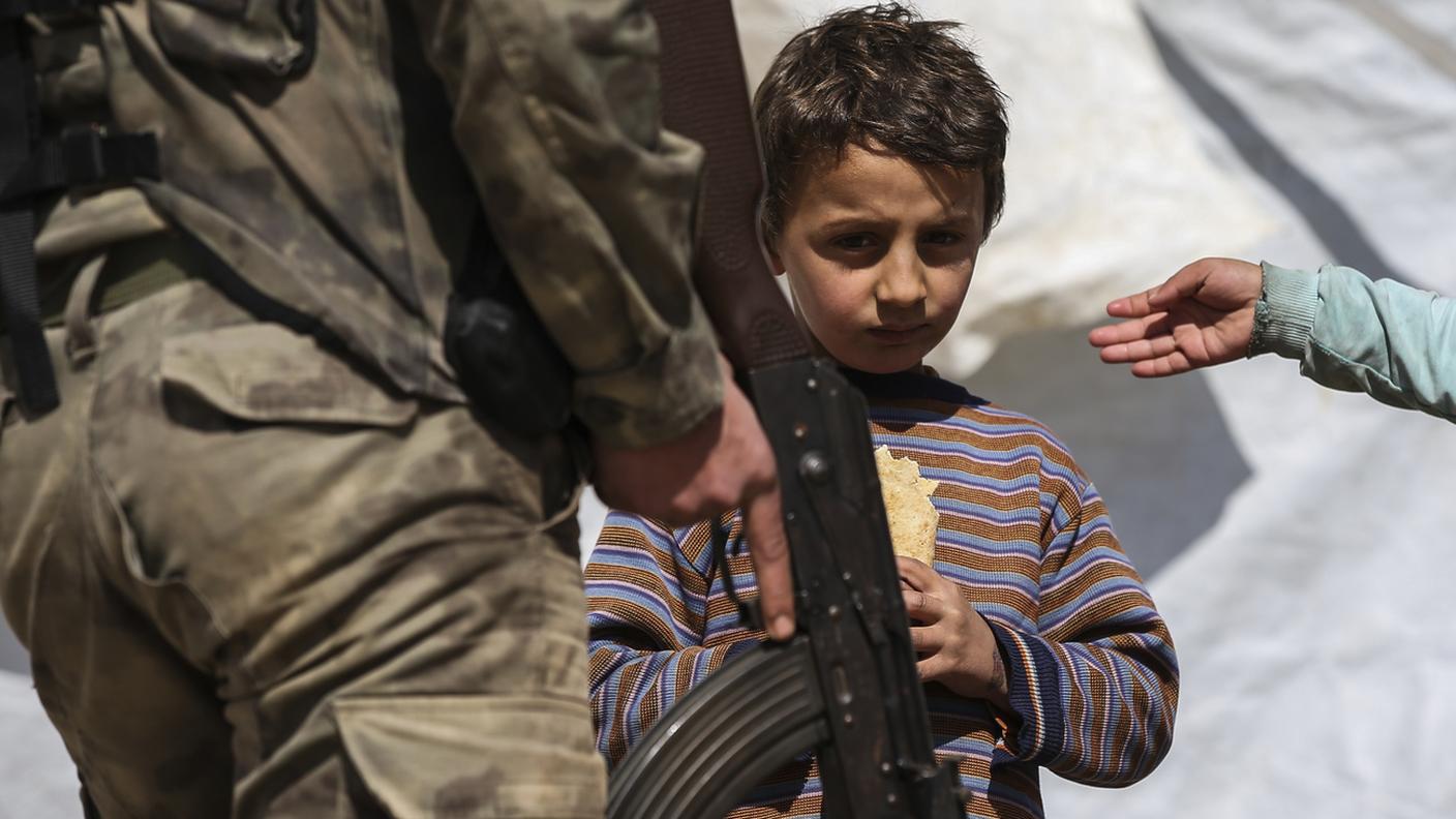 Le violenze e i bombardamenti non si fermano neppure di fronte ai bambini