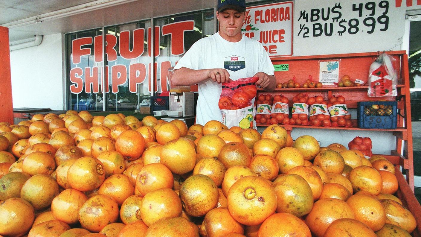 Il succo d'arancia fra le merci toccate