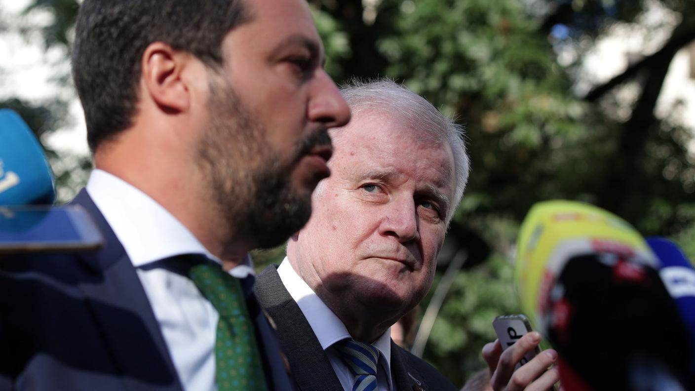 Salvini e Seehofer parlano ai giornalisti dopo il loro colloquio mercoledì in Austria