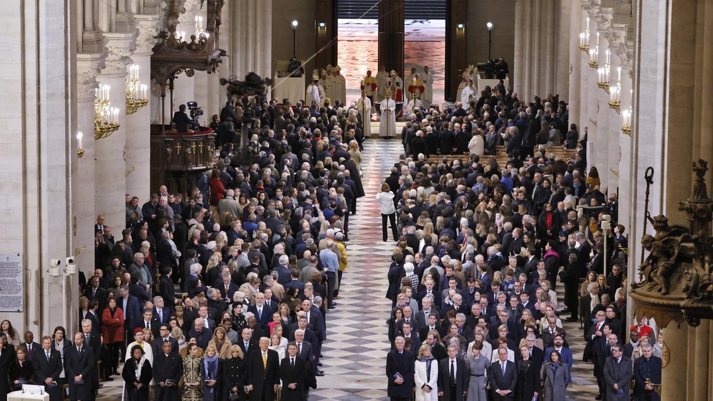 La navata con gli ospiti 