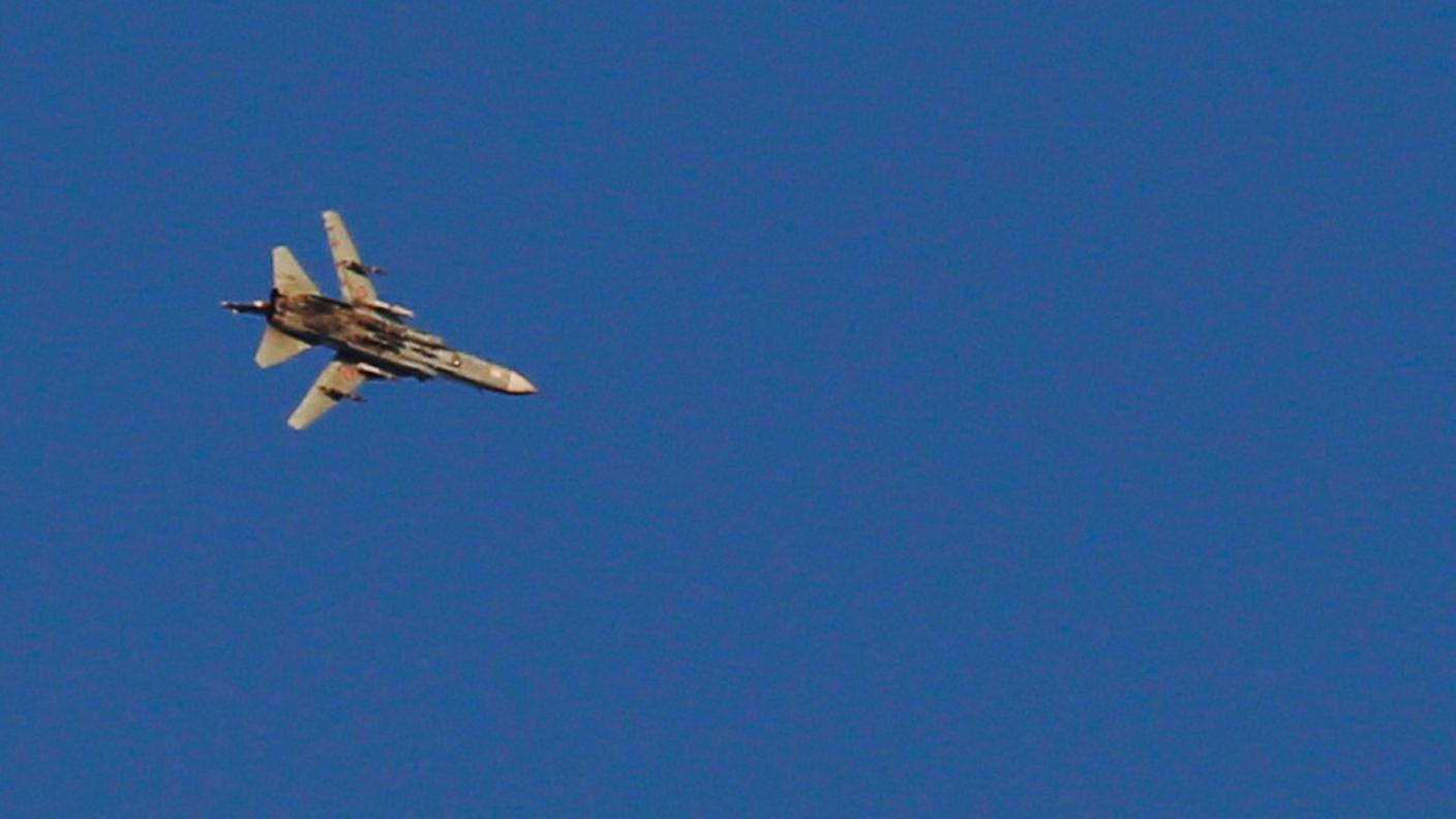 Il velivolo si è schiantato in territorio siriano, e non è chiara la sorte del pilota