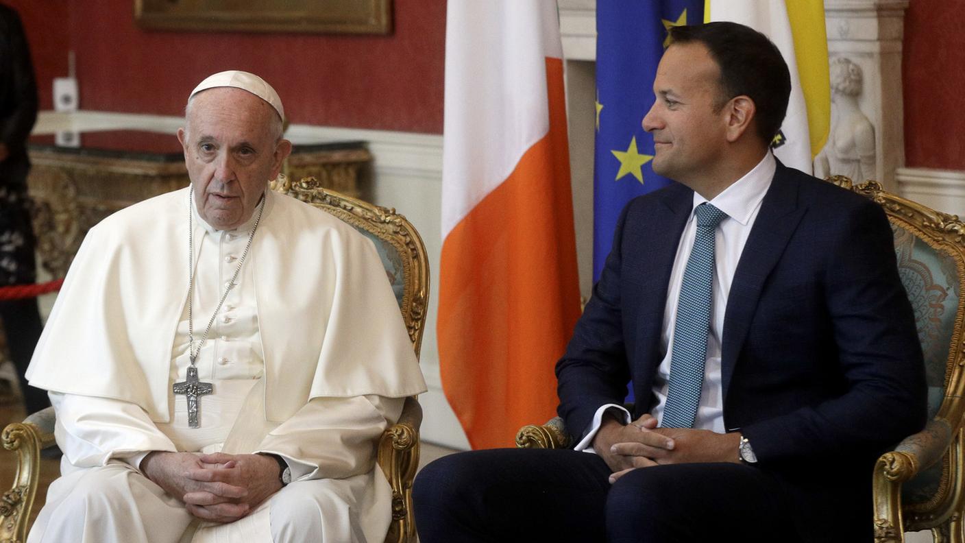 Papa Francesco in compagnia del primo ministro irlandese