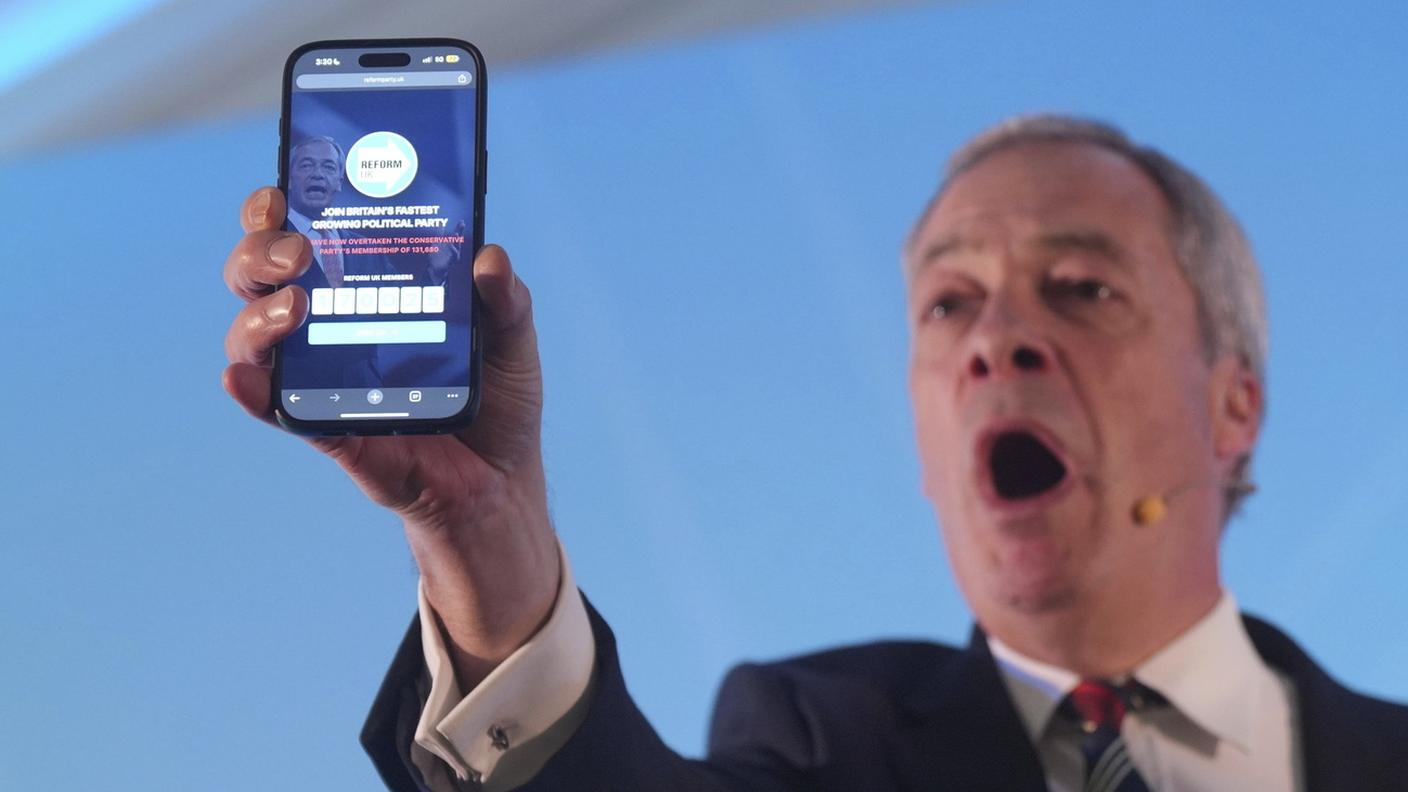 Nigel Farage, la bocciatura arriva dal patron di X