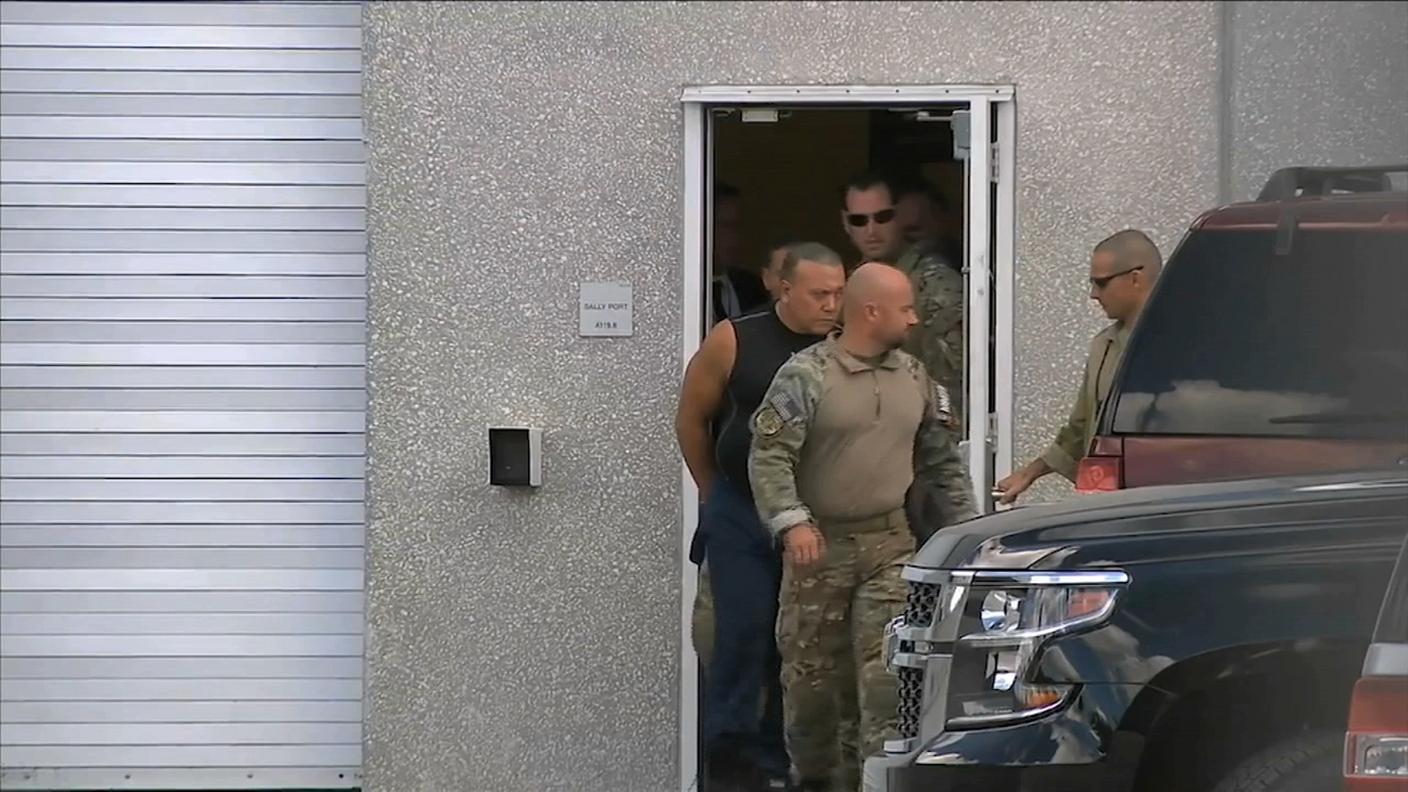 Il momento del fermo di Sayoc nel suo domicilio in Florida