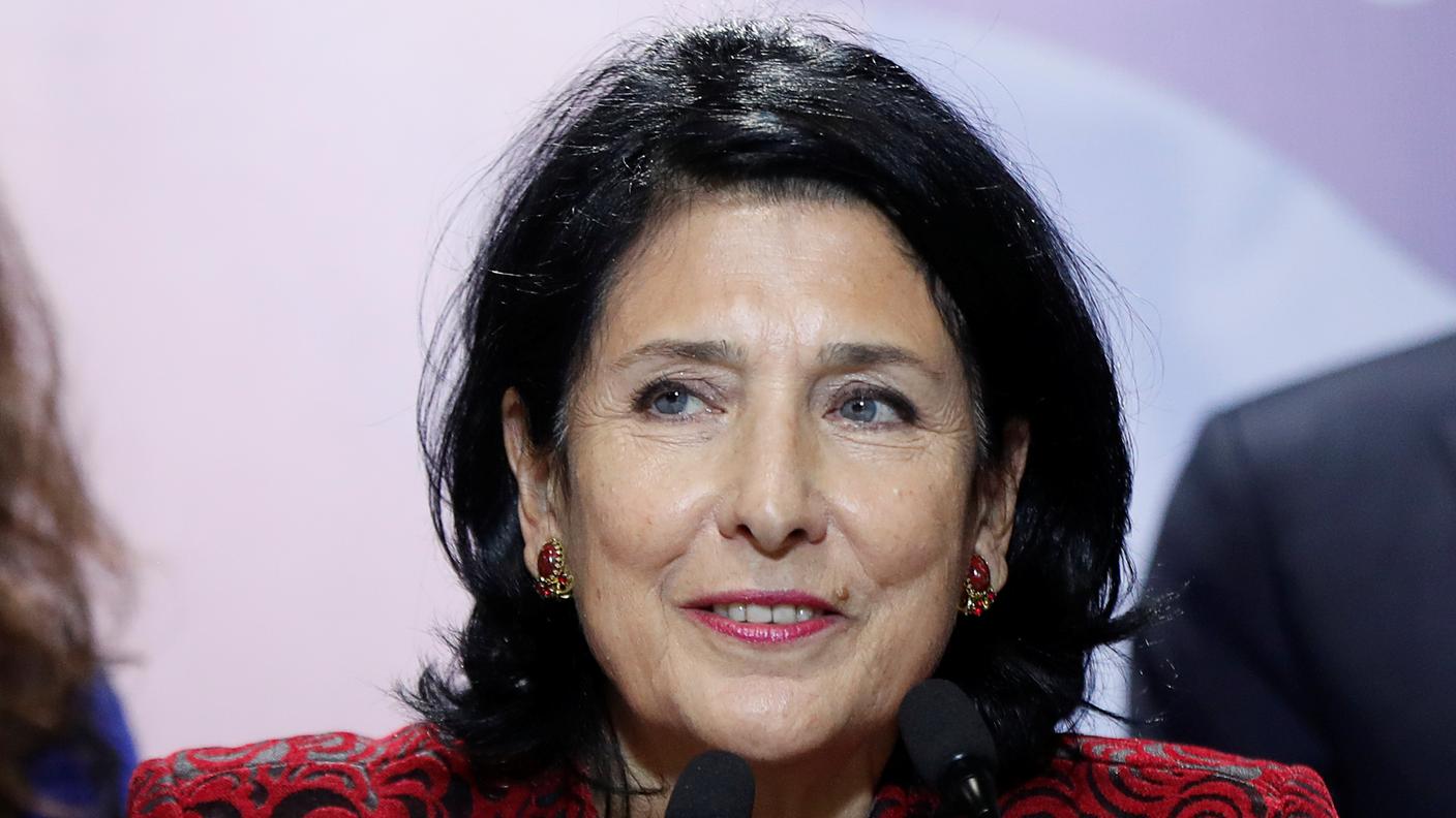 Ha rinunciato alla doppia cittadinanza per candidarsi alle elezioni