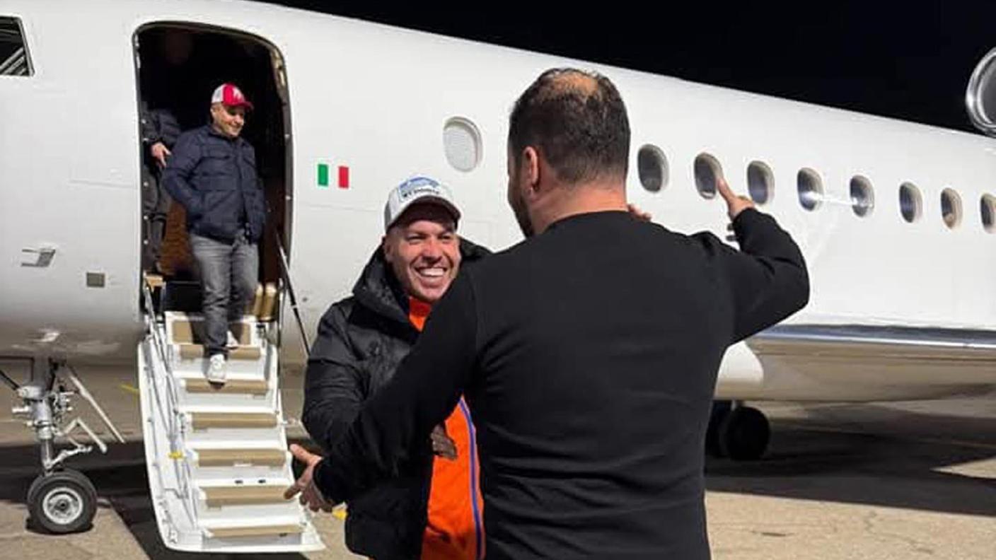 L'arrivo a Tripoli lo scorso 21 gennaio con un volo di Stato del generale libico Osama Almasri Habish 
