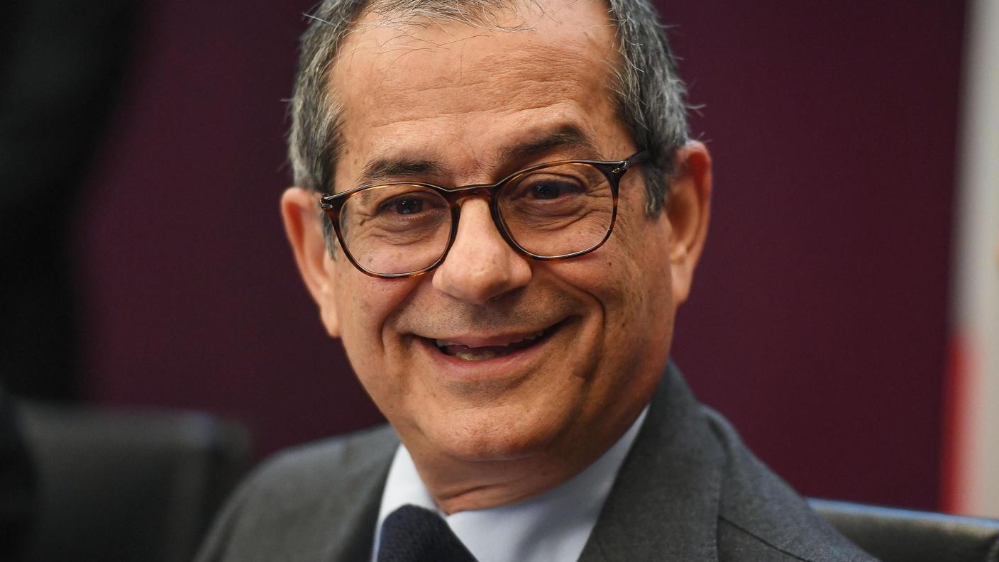 Per Giovanni Tria è arrivato il tempo di sorridere