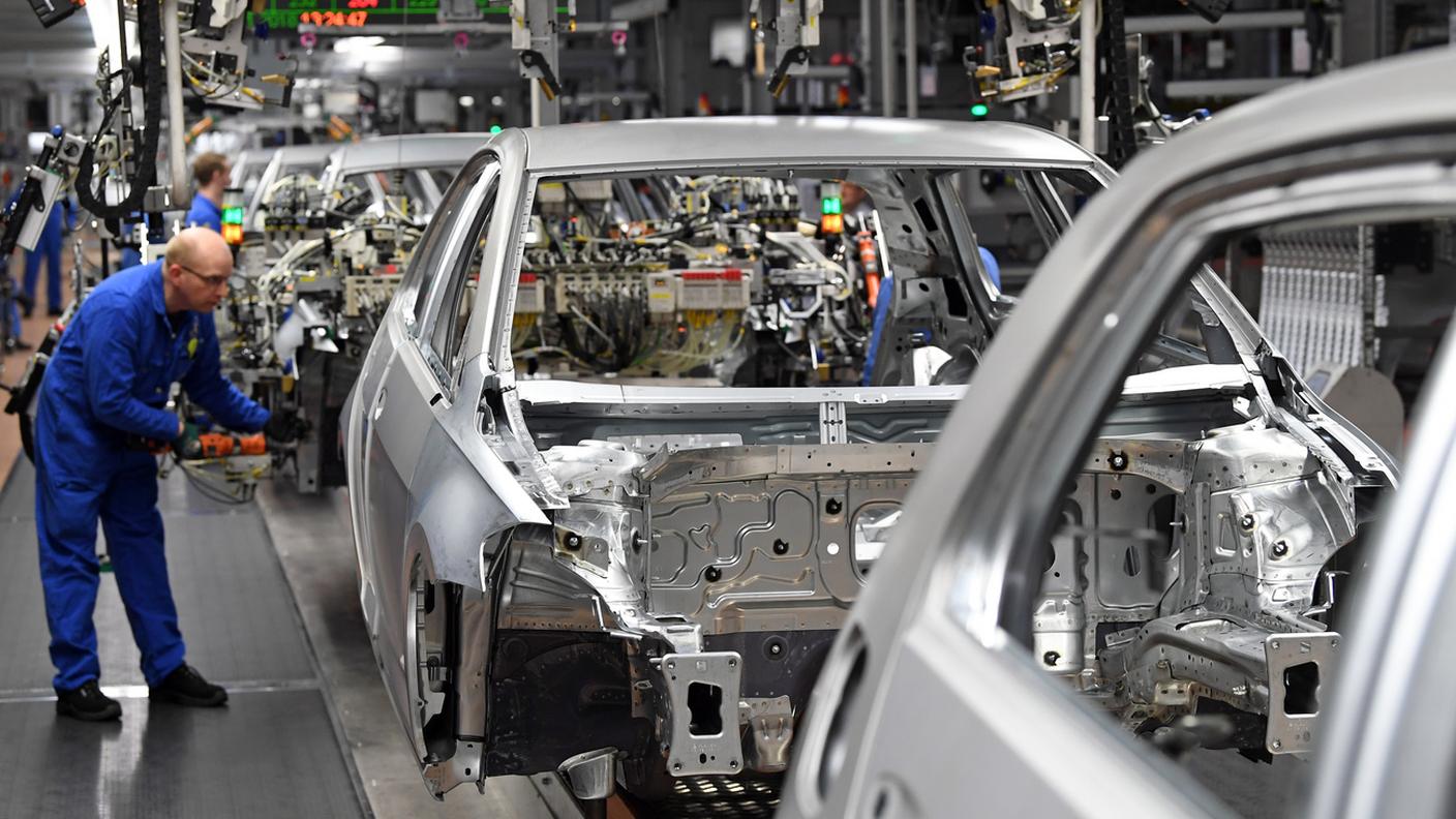L'accorso raggiunto prevede un taglio del 37,5% in 10 anni delle emissioni di anidride carbonica per le auto nuove