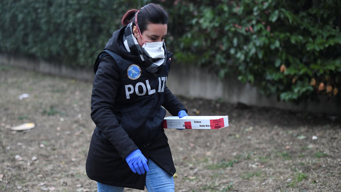 Gli investigatori giovedì hanno raccolto prove dove sono avvenuti gli scontri