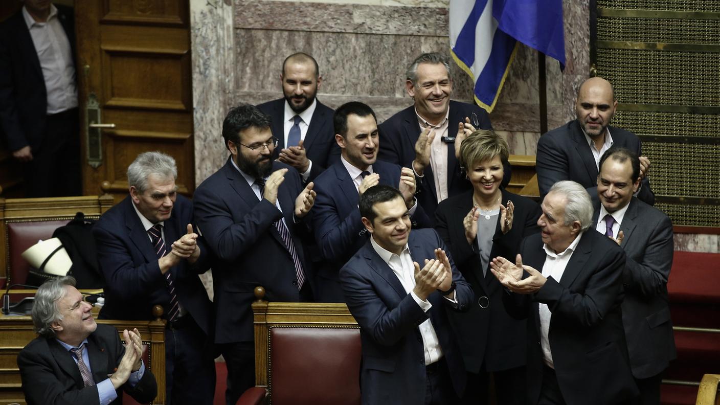 Congratulazioni e applausi a scrutinio concluso