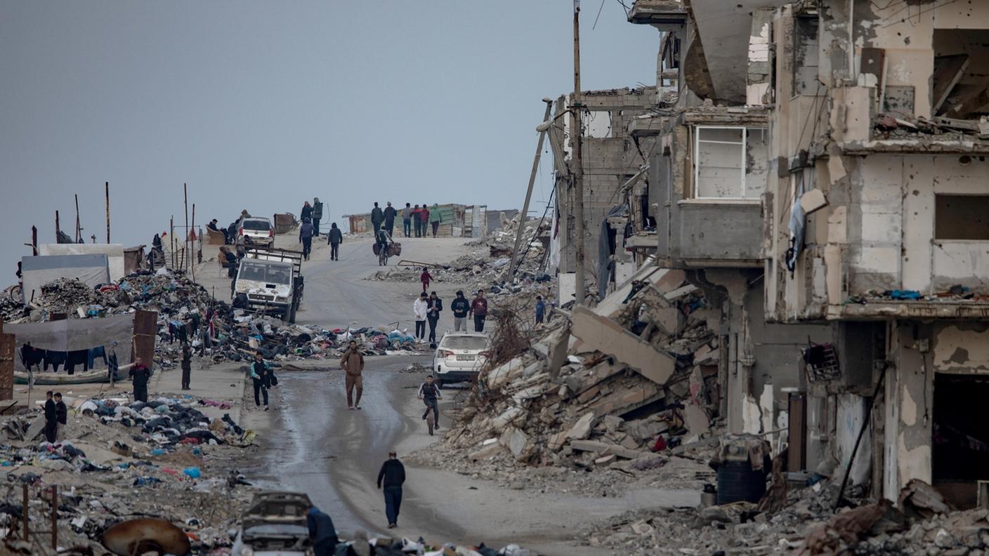 Gaza è ridotta a un cumulo di macerie