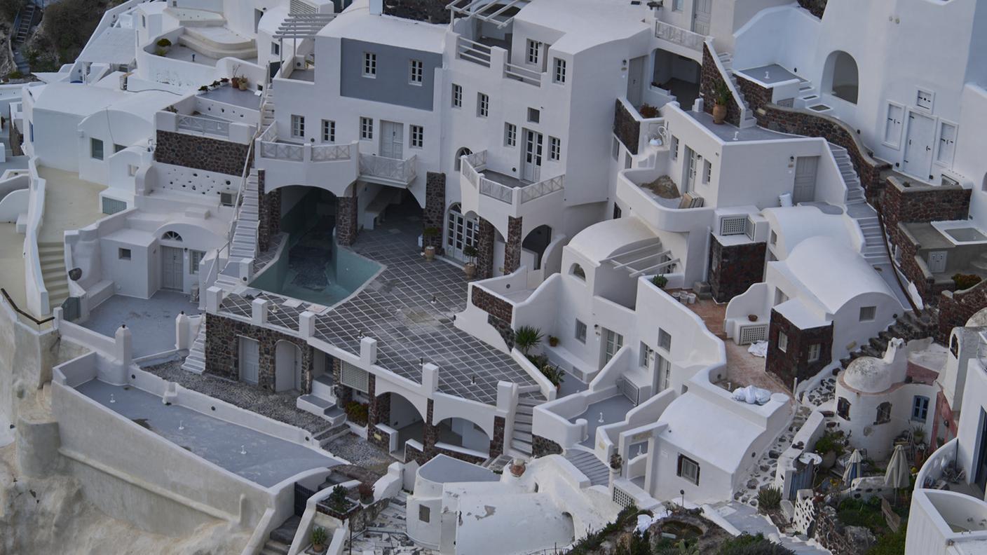 Santorini deserta