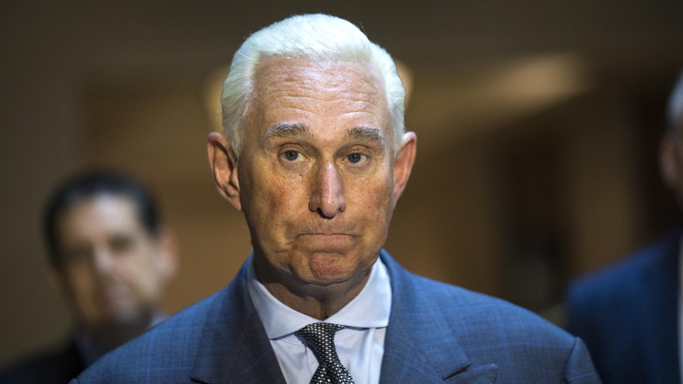 Stone è accusato, tra l'altro, di aver corrotto un testimone, di ostruzione e false dichiarazioni