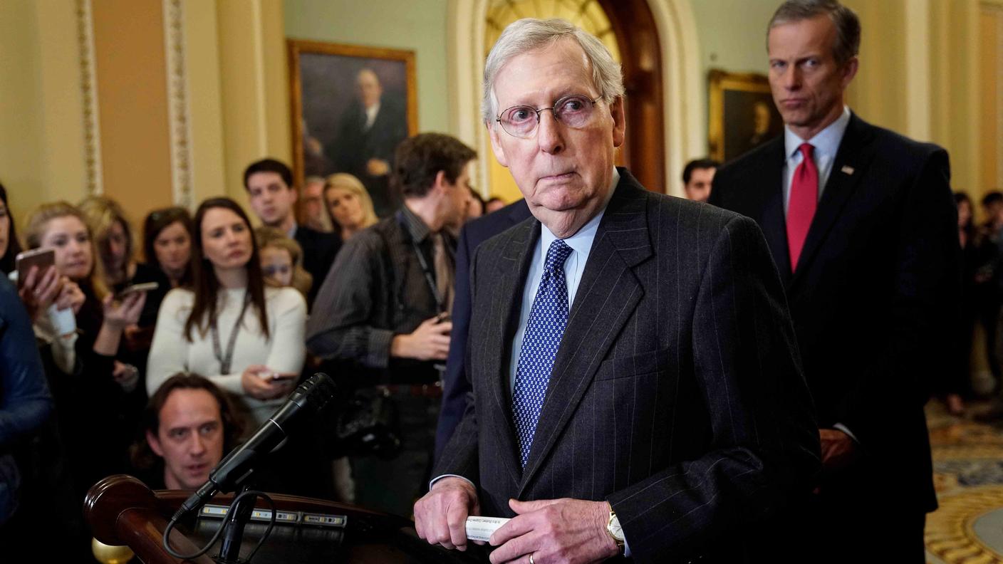 Il senatore repubblicano Mitch McConnell ha presentato l'emendamento per fermare il ritiro