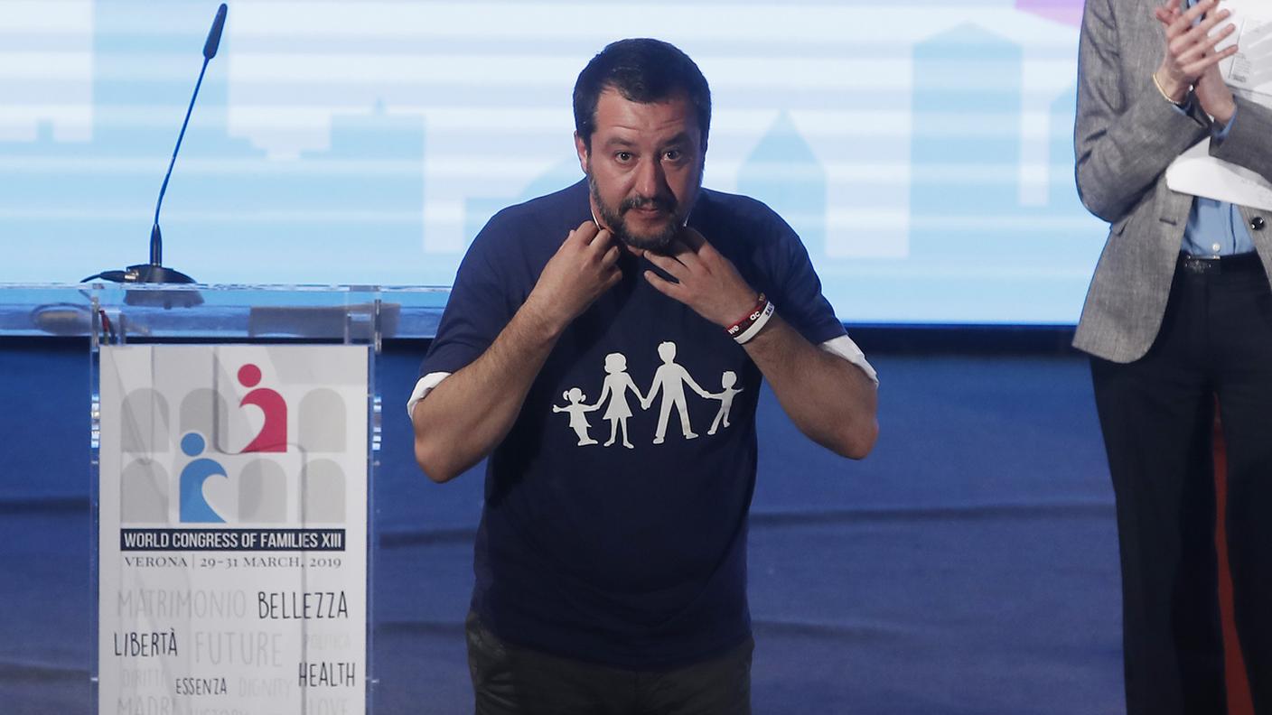 Sul palco anche il vicepremier Matteo Salvini