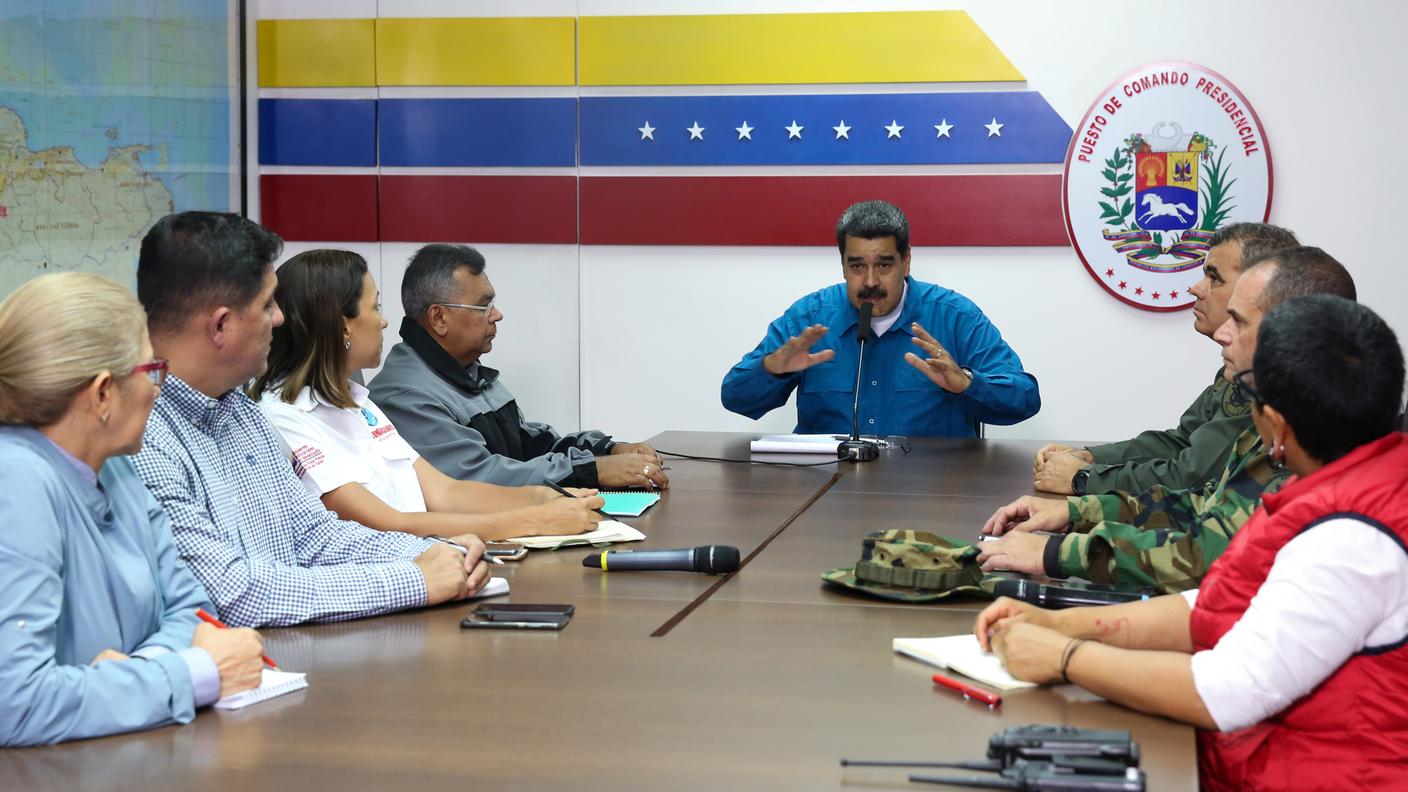 Le interruzioni di corrente stanno interrompendo molti servizi in Venezuela