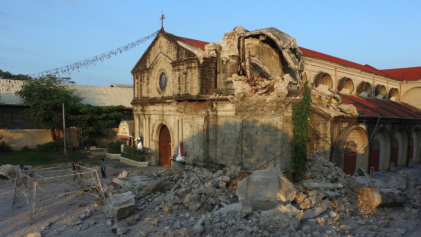 Quel che resta di una chiesa nel nord di Manila