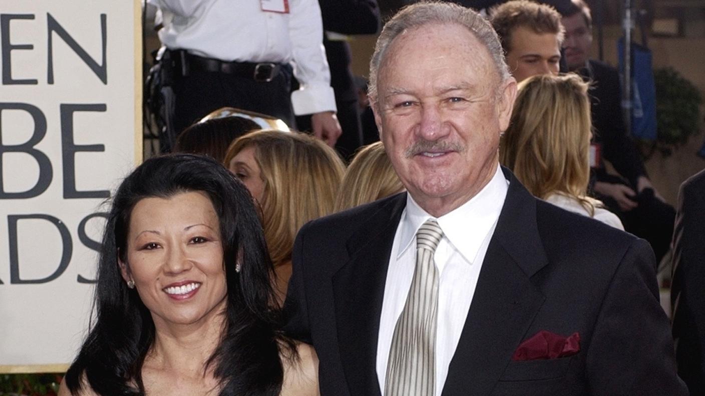 Betsy Arakawa Hackman e Gene Hackman in una foto del 2003