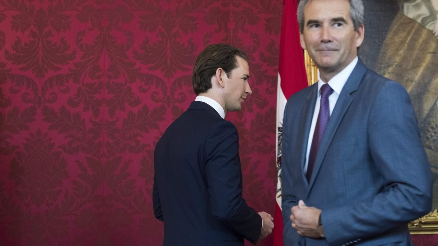 Uno va, l'altro prende il suo posto