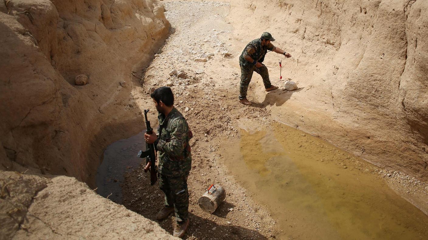 L'azione dell'esercito turco mira ad attaccare i miliziani curdi distruggendo i loro rifugi armati