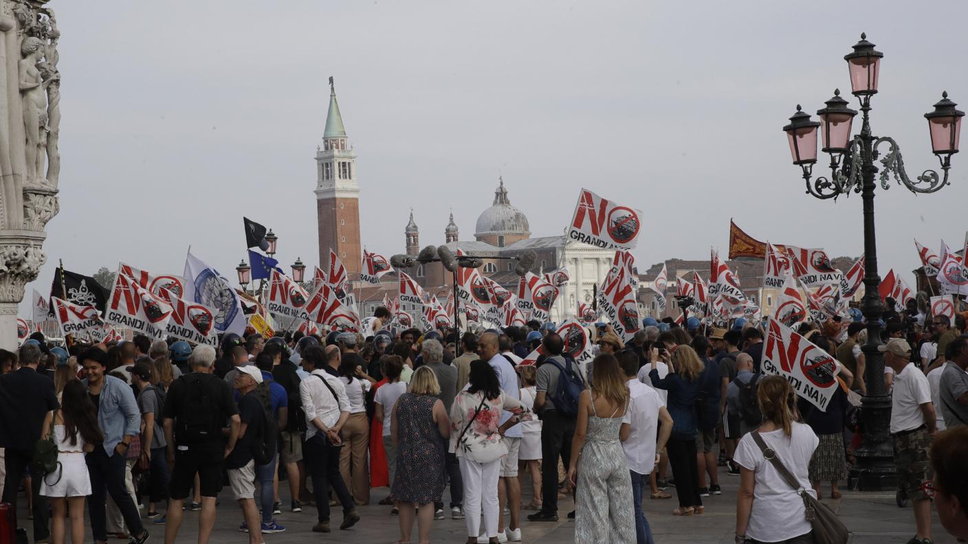 Migliaia di partecipanti