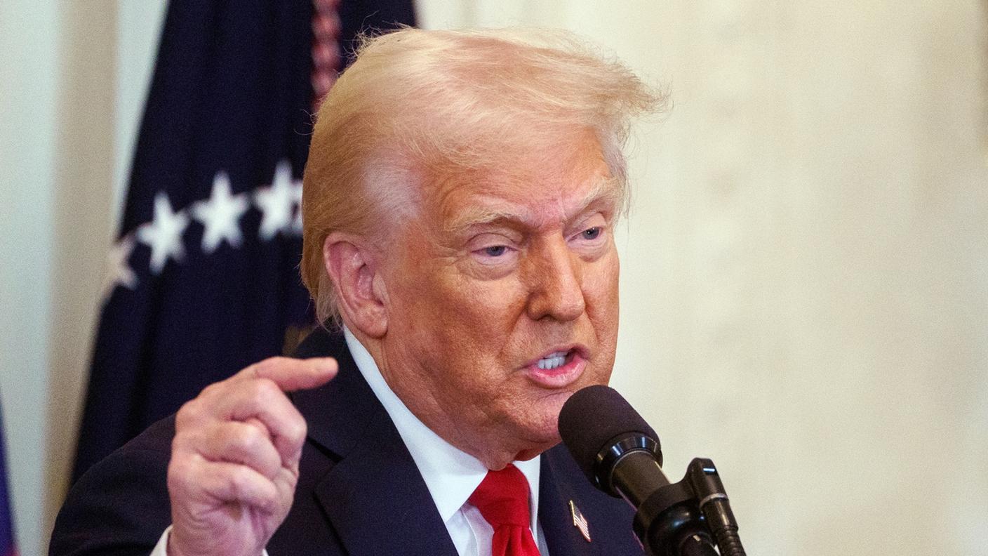I dazi del 25% sulle auto importate annunciati da Trump entreranno in vigore "dal 2 aprile"