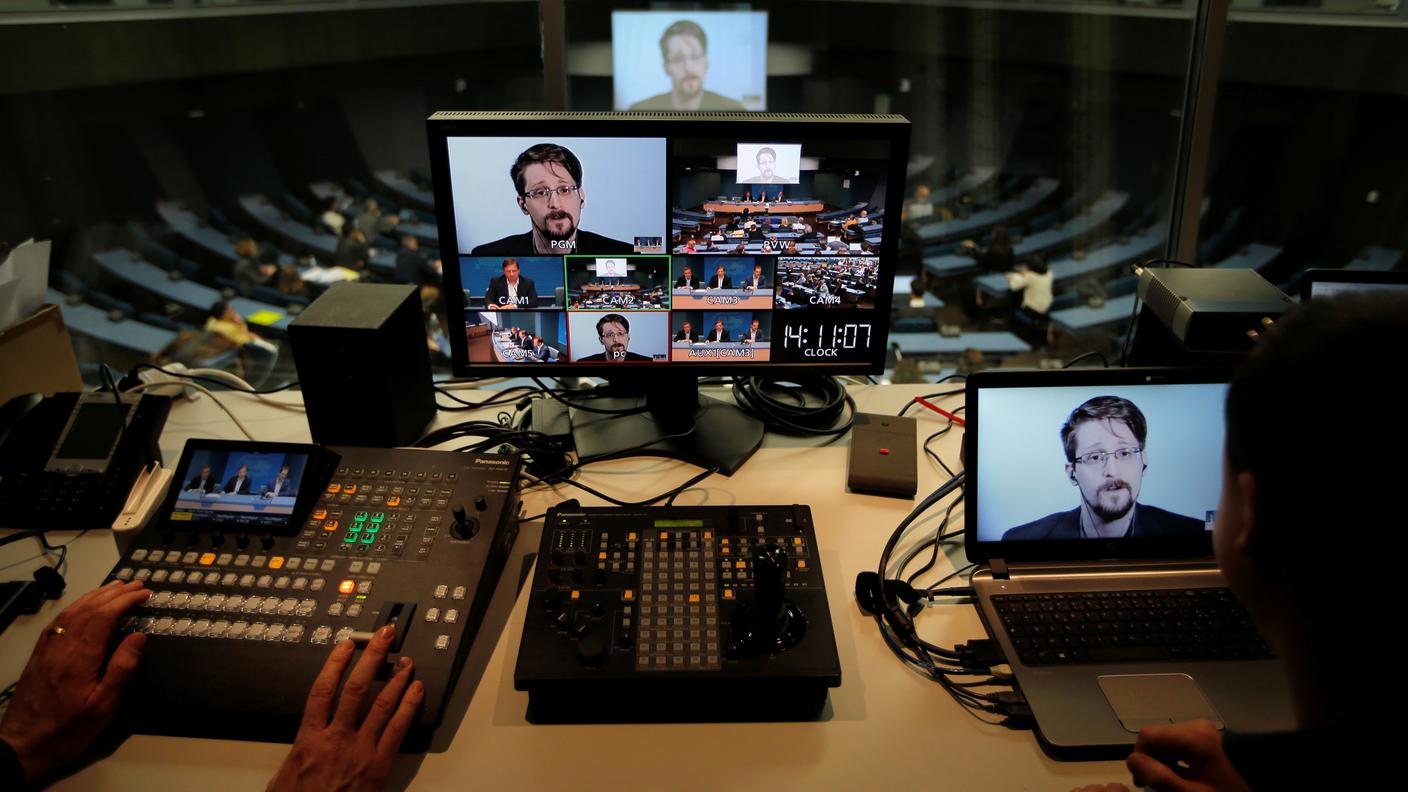 La talpa della CIA Edward Snowden