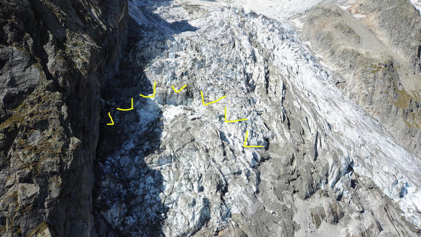In giallo la sezione del ghiacciaio che sta collassando
