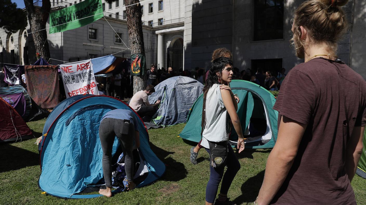 Anche a Madrid gli attivisti di Extinction si preparano ai tempi lunghi  