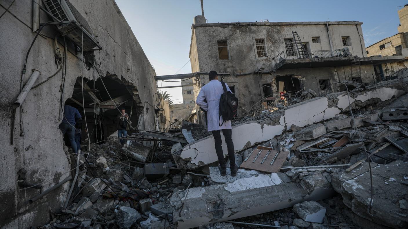 Raid israeliano colpisce ospedale di Gaza