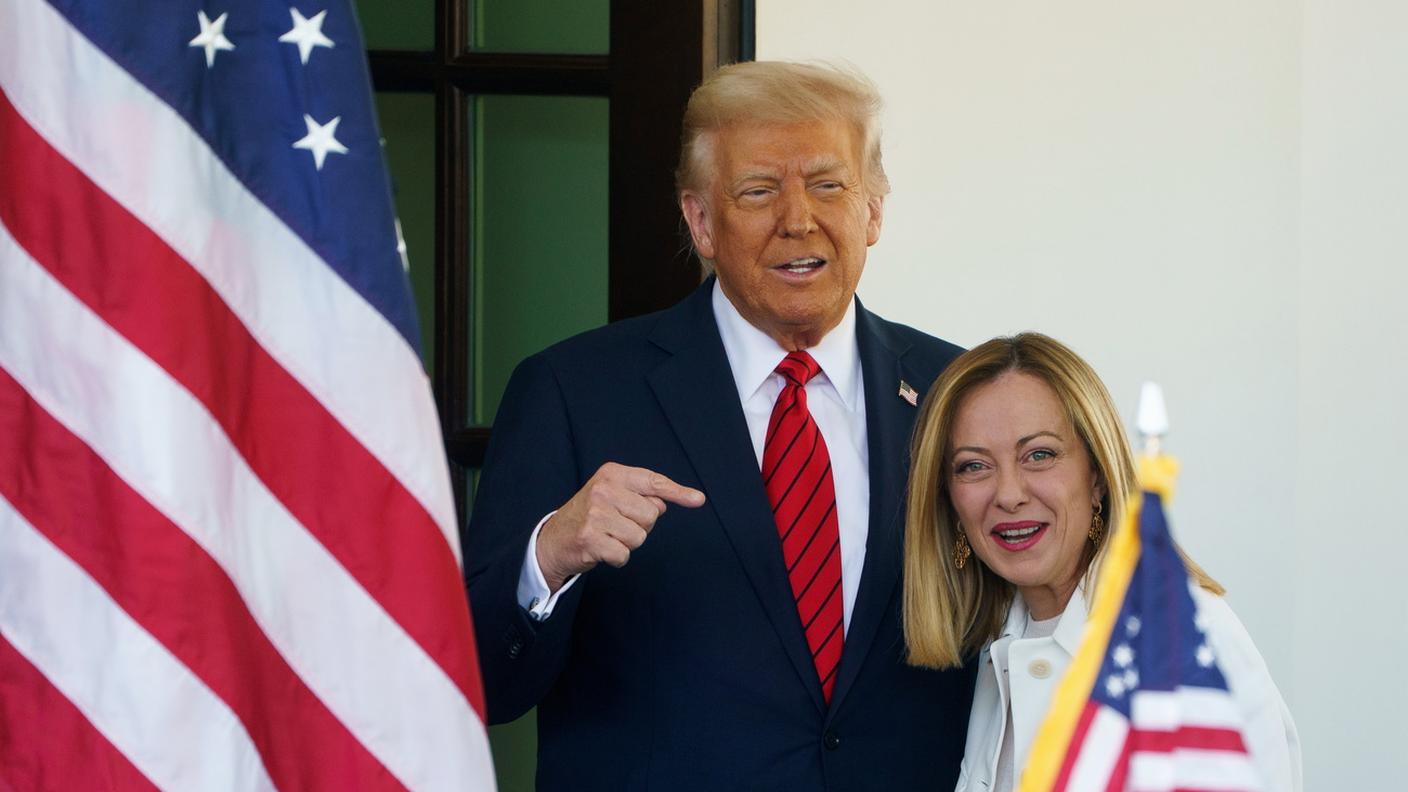 Il presidente USA Donald Trump e la presidente del Consiglio italiana Giorgia Meloni