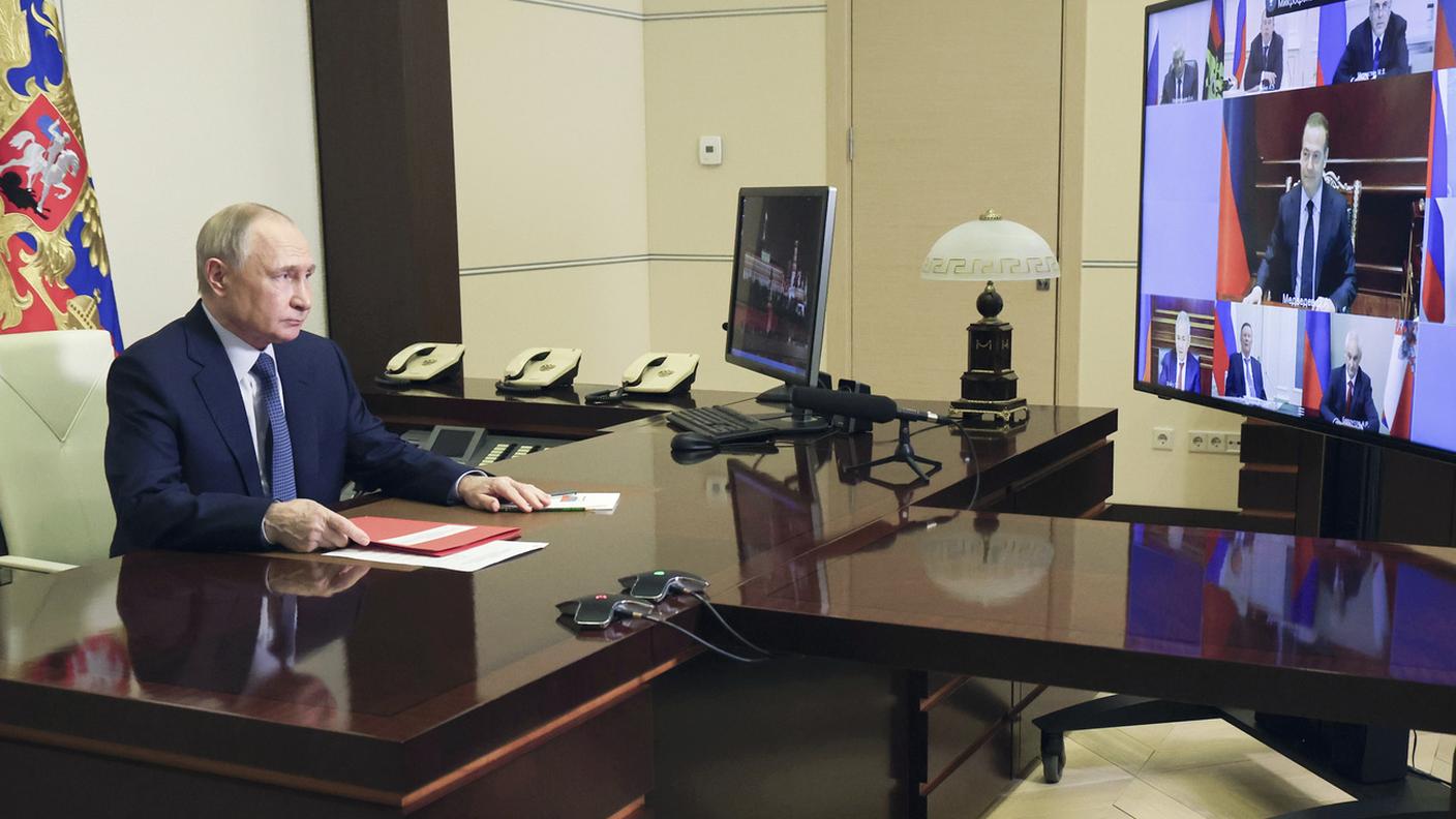 Il capo del Cremlino, qui ripreso durante una recente riunione in videoconferenza del Consiglio di sicurezza russo