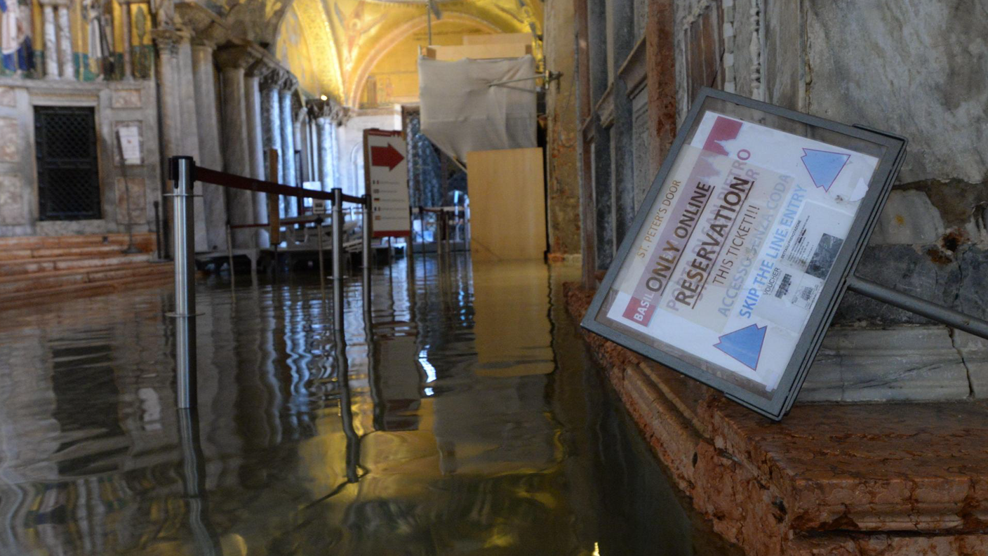 L'arte di Venezia minacciata dall'alta marea: l'intervista a Anna Pianezzola, giornalista di Rete Due e storica dell'arte